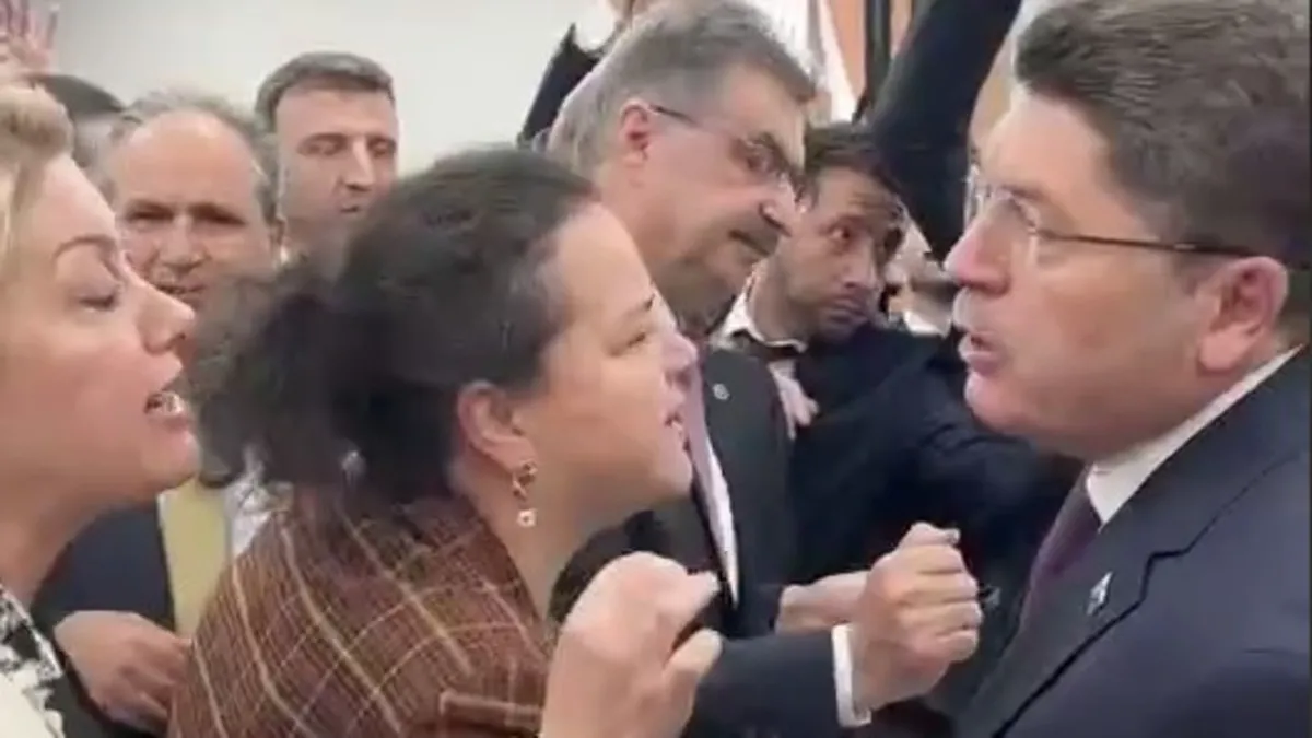 CHP'li vekillerden TBMM'de provokasyon rüzgarı! Bakan Tunç'tan yanıt: Şov yapmayın