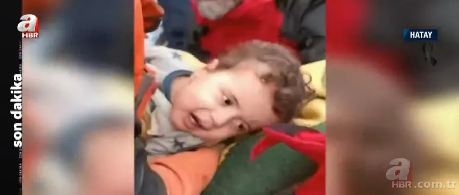 Enkaz başında umutlu bekleyiş! Kurtarma çalışmaları aralıksız devam ediyor 8