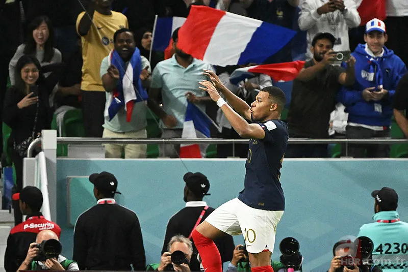 Mbappe çok rahat çok profesyonel! Turu adeta tek başına Fransa'ya getirdi! Polonya evine geri döndü 17
