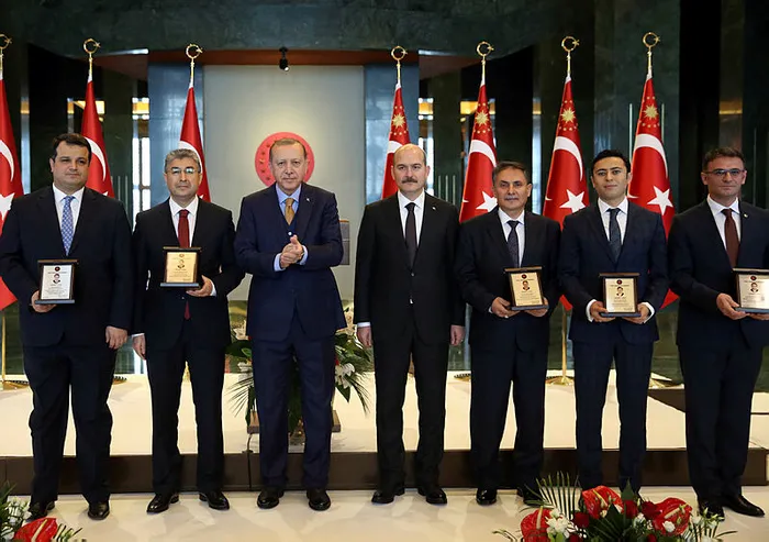 Cumhurbaşkanı Erdoğan uyardı: Telefonlar kapalı olmayacak - 3