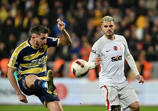 galatasarayin-arjantinli-futbolcusu-icardi-pfdkye-sevk-edildi-kac-mac-ceza-alabilir-1708709561209.jpg Galatasaray'ın Arjantinli futbolcusu Icardi PFDK'ye sevk edildi! Kaç maç ceza alabilir? - 4