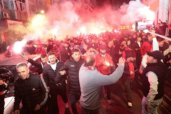 samsunspor-11-yil-sonra-super-ligde-1681332389629.jpg Samsunspor 11 yıl sonra Süper Lig'de - 4