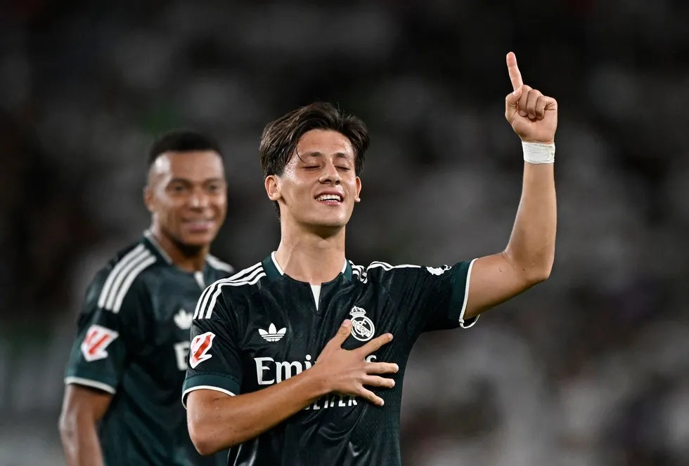 jose-mourinhodan-cok-konusulacak-arda-guler-sozleri-1789541937956.jpg Mourinho'nun Arda Güler kararı gündem oldu: Real Madrid'de dikkat çeken açıklamalar - 1