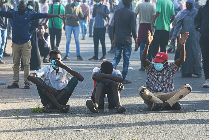Sudan Başbakanı Abdullah Hamduk istifa etti - 2