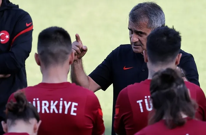 Canlı yayında istifaya davet edilen Şenol Güneş'ten ilk açıklama - 1