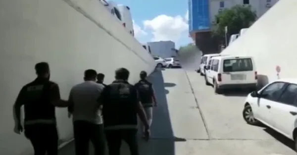 Son dakika: İstanbul’da rüşvet skandal! CHP’li Kadıköy Belediyesi personelleri suçüstü yakalandı