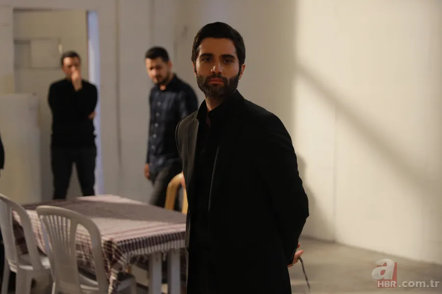 Eşkıya Dünyaya Hükümdar Olmaz’da Hızır Reis’in zor kararı! Alpaslan’ı kurtarmak için… 7