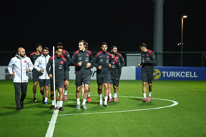 Türkiye - Bulgaristan maçı! Montella’dan sürpriz ilk 11 kararı
