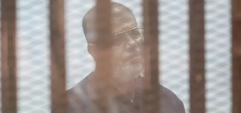 Mısır'da Mursi'ye 3 yıl hapis cezası