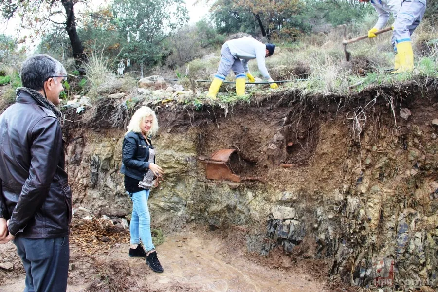 Bodrum'da "lahit mezar" selle ortaya çıktı 9