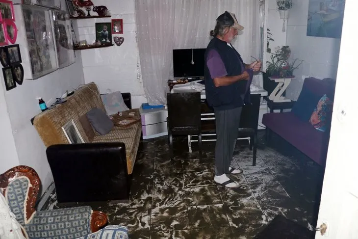 Depremin merkez üssünde dikkat çeken kare!