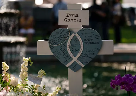 Eşinin acısına 2 gün dayanabildi! ABD'de yürek burkan olay