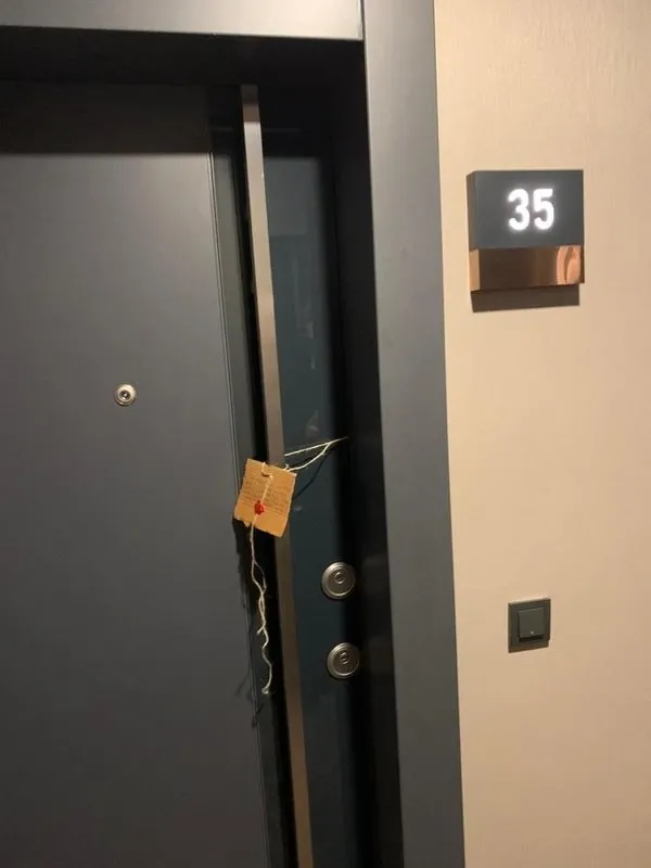 Şişli'de lüks rezidanstaki kaçak estetik merkezine baskın kamerada - 2