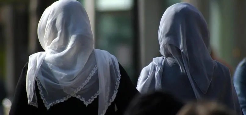 Belçika’dan başörtüsü kararı: Uzun bir aranın ardından değiştirildi