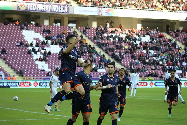 Atakaş Hatayspor - Başakşehir: 0-3 (MAÇ SONUCU ÖZET) - 3