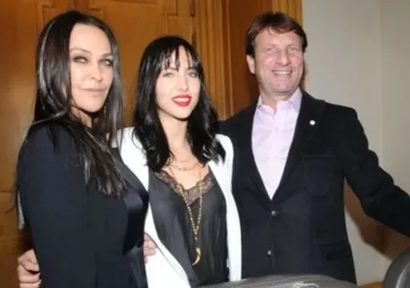 Hülya Avşar o soruya çok sinirlendi: "Oğlum manyak mısın?"