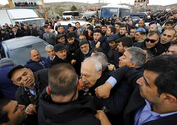 CHP ve medyasının siyasilere saldırılarda çifte standardı!