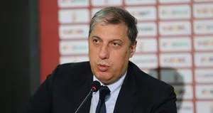 Nazifoğlu’ndan taraftara transfer müjdesi!