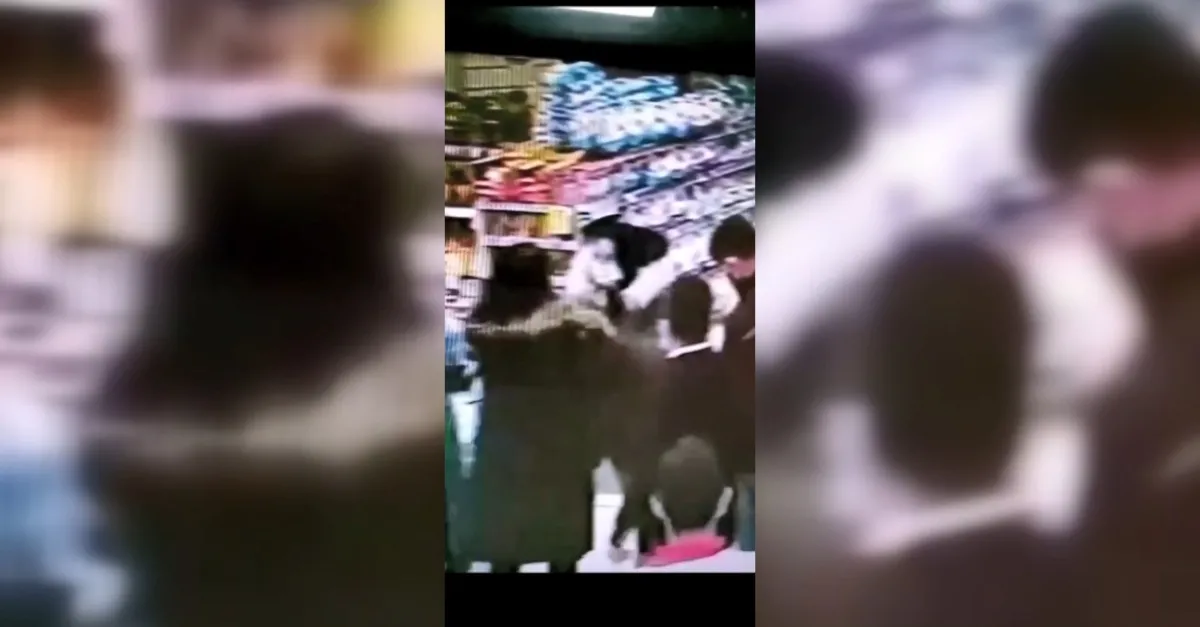 Kadınlar markette birbirine girdi! O anlar kamerada