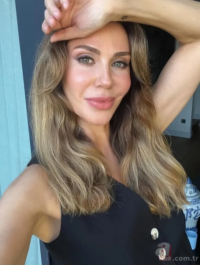 Demet Şener'den nostaljik paylaşım! Gençlik hallerini yayınladı 2