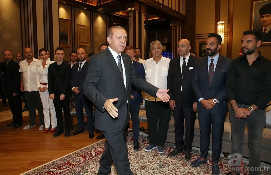 Cumhurbaşkanı Erdoğan sanatçı, oyuncu, radyocu ve sporcuları kabul etti 6