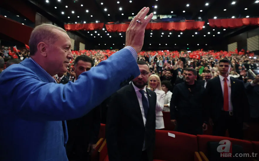 Başkan Recep Tayyip Erdoğan'ın katıldığı Türkiye Gençlik Zirvesi’nden renkli fotoğraflar! Alişan ve futbolcu Mesut Özil... 12