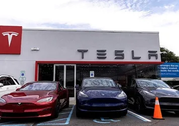 Avrupa'da Musk'a Tesla şoku! Satışlar dibi gördü