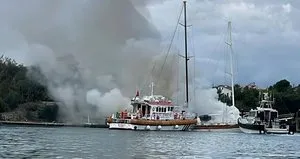Fethiye’de yelkenli teknede çıkan yangın söndürüldü