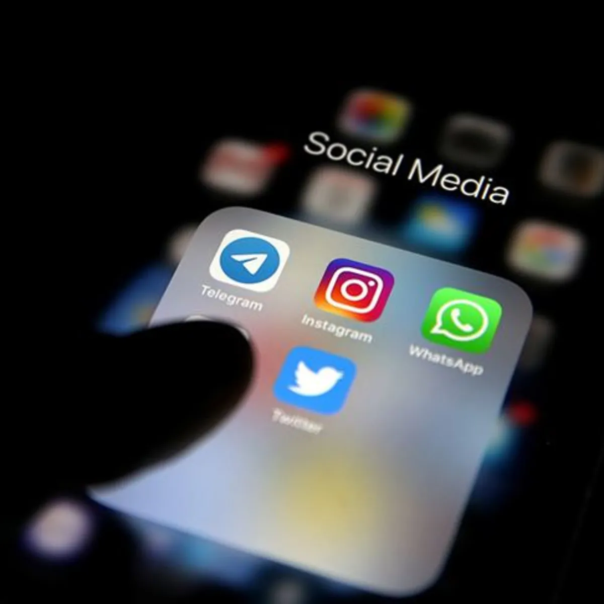 Küresel kuşatmada yeni nesil darbe! Tankla değil 'tık'la geliyorlar