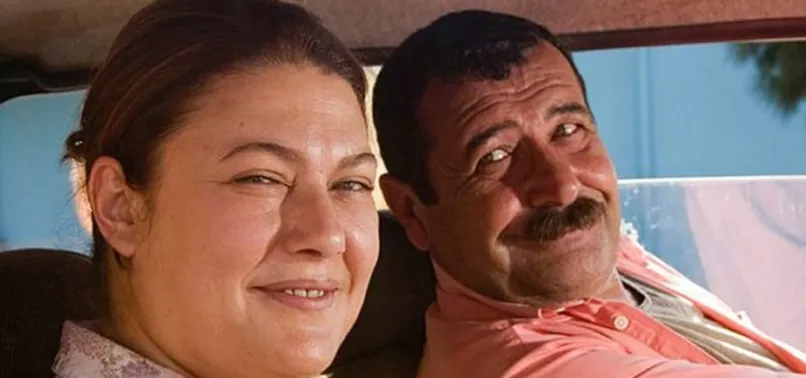 Zeynep Eronat trafik kazası geçirdi