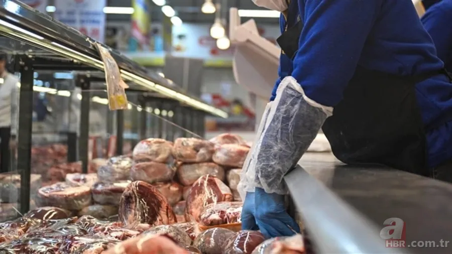 Kırmızı et yerine eşek eti yedirmişler! Sucuktan çıkan şey midenizi bulandıracak 3