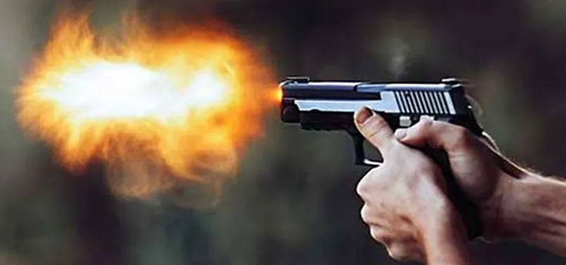 Güvenlik görevlisi cinnet geçirdi dehşet saçtı!