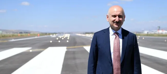 Ulaştırma Bakanı Karaismailoğlu: Ağustosta iç hatta 5.7 milyon, dış hatta 3.8 milyon yolcuya ulaştık - 1
