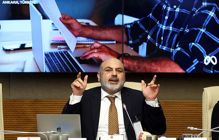 Son dakika: Facebook’tan tepki çeken açıklama: Asılsız haberleri kaldırmıyoruz! A Haber'de sert eleştiri - 1