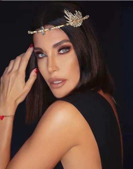 Deniz Akkaya’ya istismar davası! Efe Özbilgin ile yeniden mahkemelik oldu