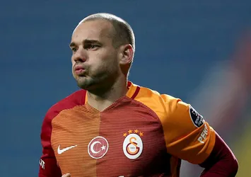 Galatasaray'da Sneijder'e ısrar edilmeyecek