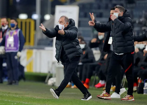 Galatasaray Fenerbahçe'yi 1-0 mağlup etti! - 7
