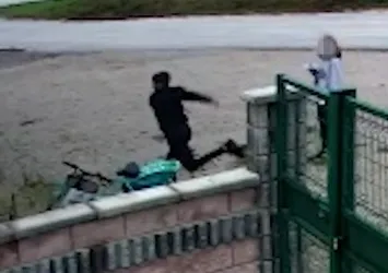 Bisikleti alamayınca döner tekme attı! Farklılığınız iyilik olsun! Çünkü kötülerden çok var