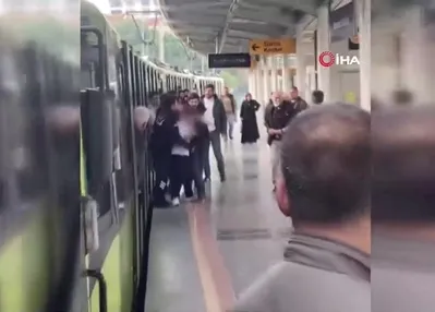 Metroda koltuk tartışması kamerada