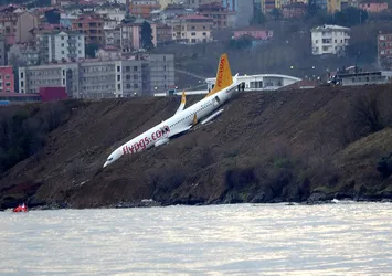 Pistten çıkan uçak hakkında soruşturma