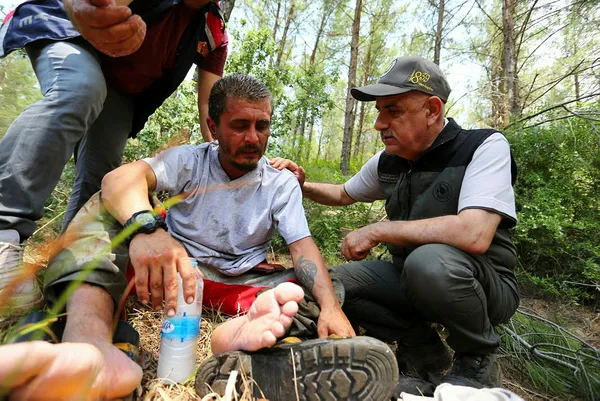 marmaristeki-orman-yanginina-iliskin-bir-gozalti-sorgusuna-baslandi-1655997209360.jpg Marmaris'teki orman yangınına ilişkin bir gözaltı! Aile arasındaki anlaşmazlık nedeniyle yaktığını itiraf etti - 3