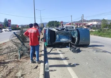 Muğla'da otomobil takla attı: 2 yaralı