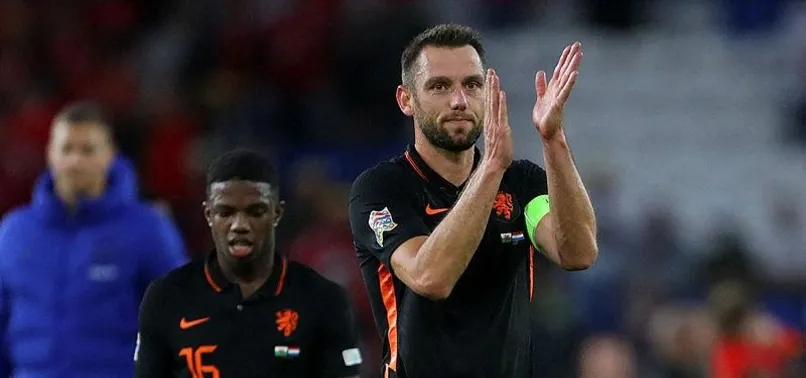 Galatasaray'la Fenerbahçe arasında Stefan De Vrij kapışması