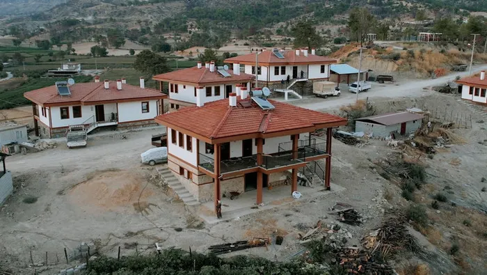 Hükümet Manavgat’ı yeniden ayağa kaldırdı! Evler yenilendi doğa yeşillendi