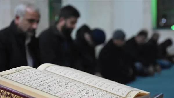 asure-gunu-hangi-ibadetler-yapilir-asure-orucu-ne-zaman-tutulur-muharrem-ayinin-10-gunu-cekilecek-tesbihler-zi-1690514250717.jpg Aşure günü hangi ibadetler yapılır? Aşure orucu ne zaman tutulur? Muharrem ayının 10. günü çekilecek tesbihler, zikirler, 7 kere okunacak dua... - 1