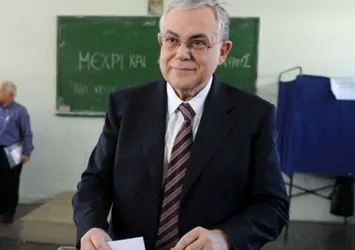 Eski Yunanistan Başbakanına saldırı