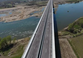 Türkiye'nin en büyük 2. viyadüğü açıldı