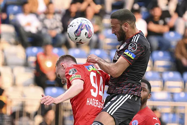 canli-kasimpasa-besiktas-canli-anlatim-kasimpasa-besiktas-maci-ilk-11leri-1685812843949.jpg Kartal sevinci! İkincilik koltuğunun peşini bırakmıyor... Kasımpaşa 2-5 Beşiktaş (MAÇ SONUCU) - 1