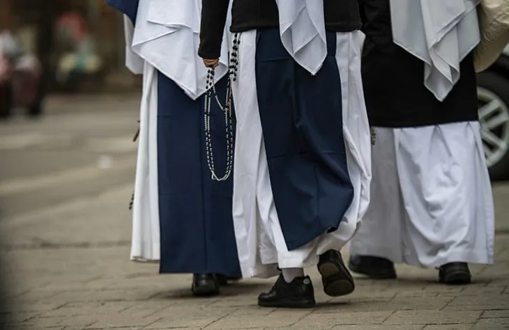 Papa gitti, koltuk savaşı kızıştı! Papalık yarışında ayak oyunları: Lobicilik hız kazandı