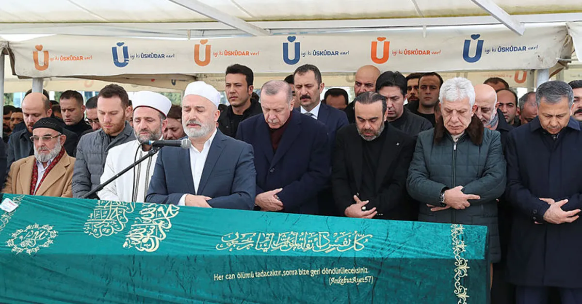 Başkan Erdoğan aile dostunun cenaze namazına katıldı |Video